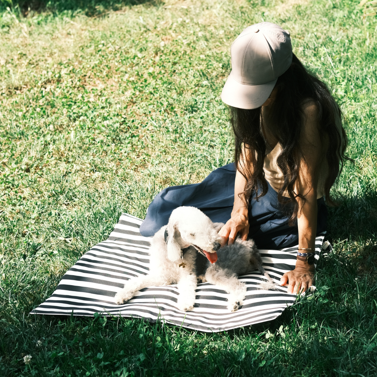 Mat-In-A-Bag Foldable Tote + Floor Cushion